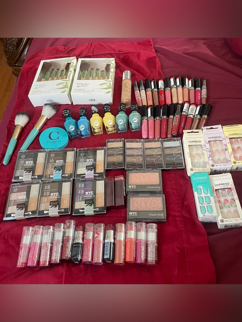 NYC, Carmindy, Covergirl Makeup Bundle. Press on Nails. Brushes.